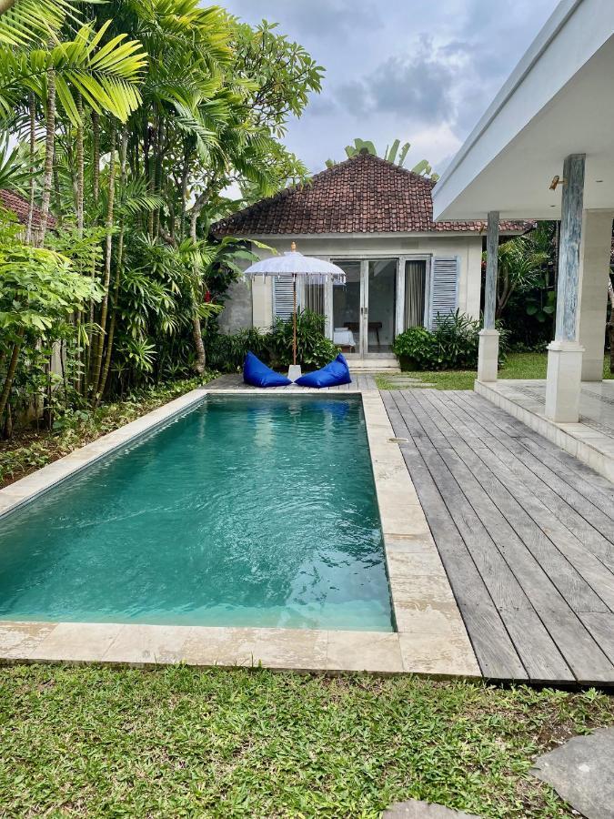 Villa Biru - 500M Batubelig Beach Canggu  Exterior photo